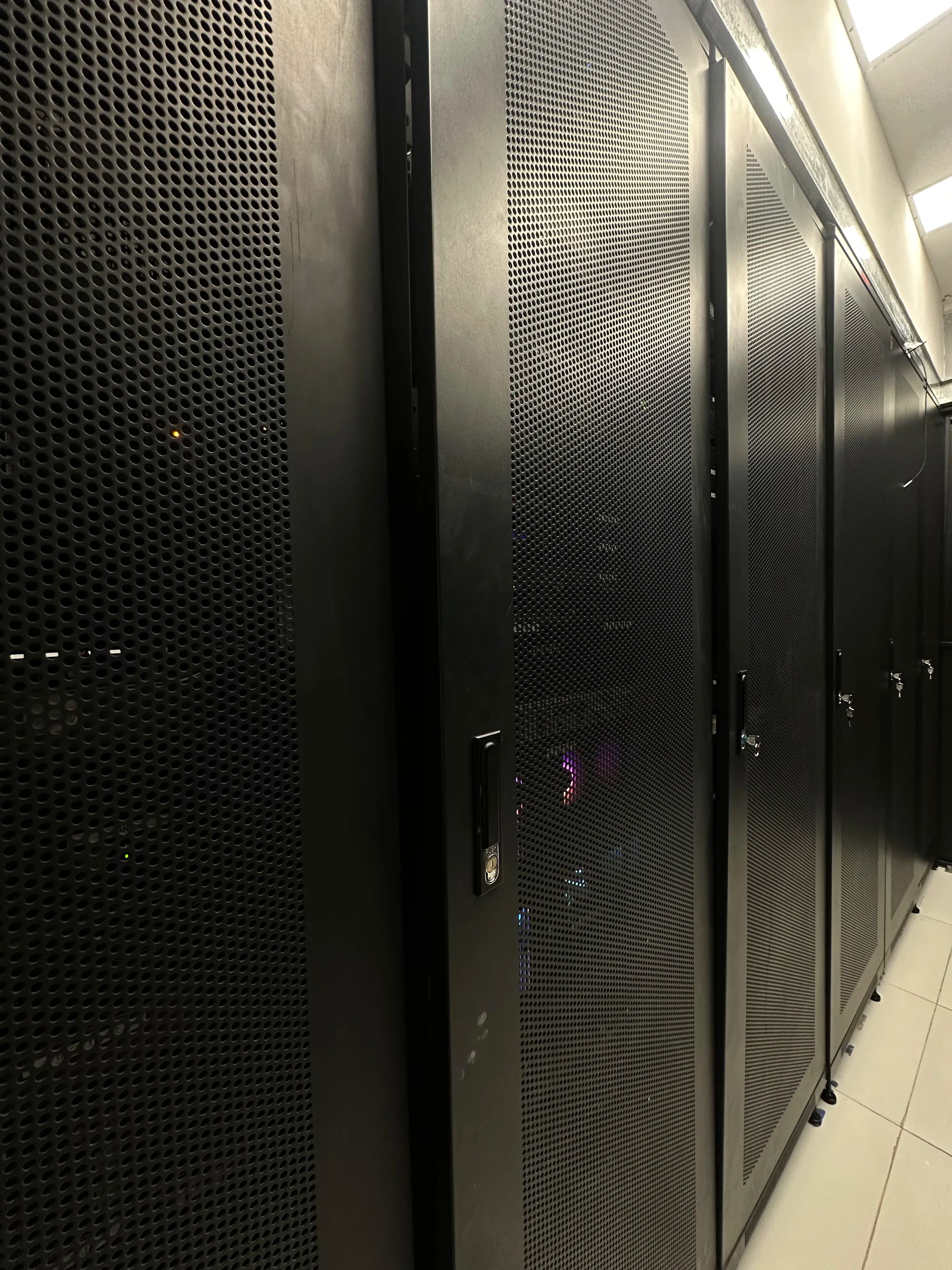 Imagen de un Datacenter Moderno